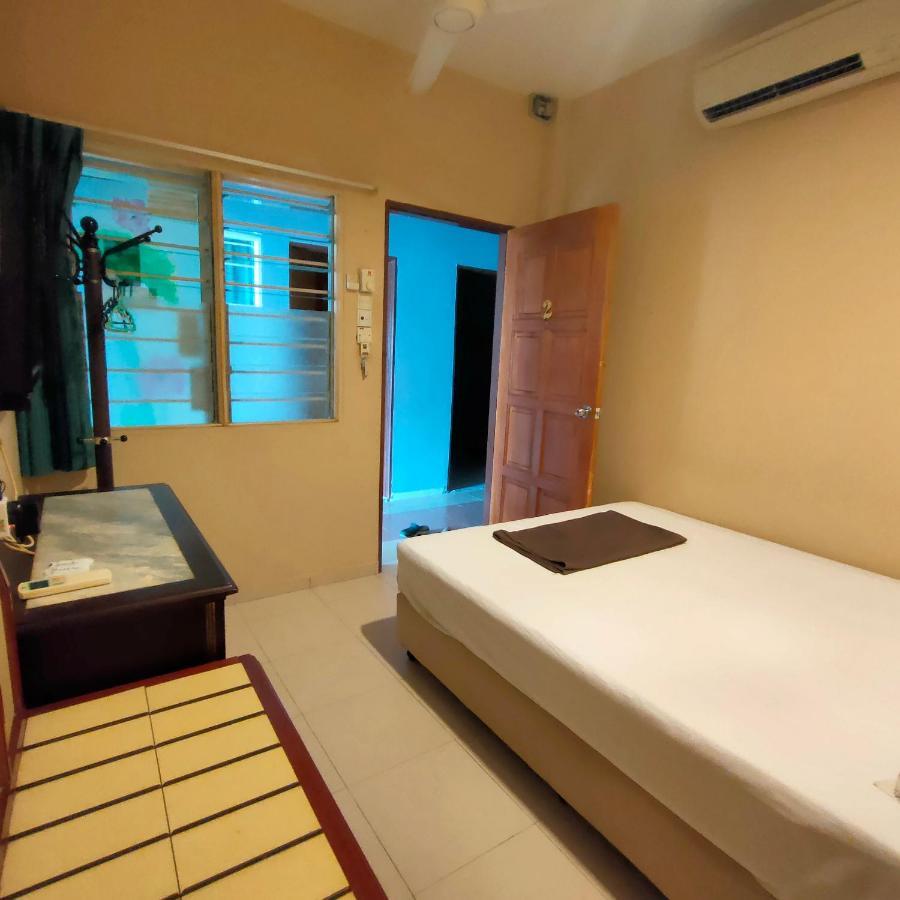 Kota Lodge Guest House Malacca Ngoại thất bức ảnh