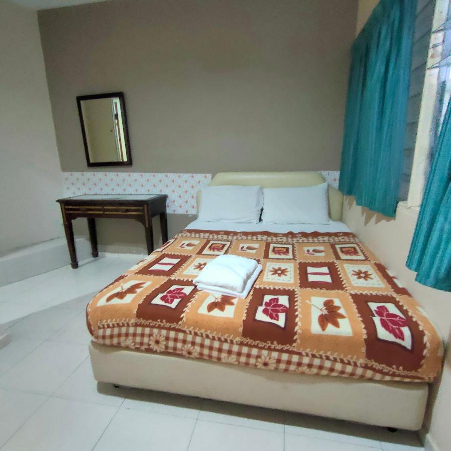 Kota Lodge Guest House Malacca Ngoại thất bức ảnh