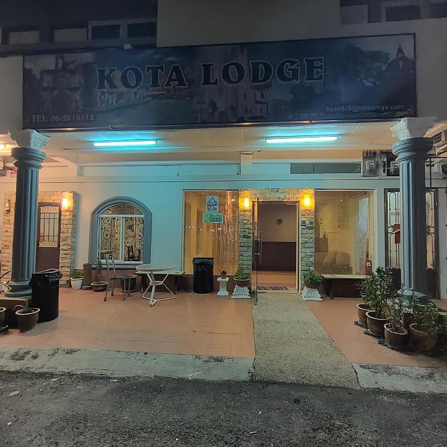 Kota Lodge Guest House Malacca Ngoại thất bức ảnh