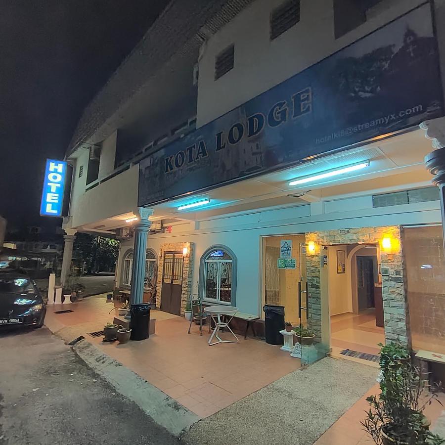 Kota Lodge Guest House Malacca Ngoại thất bức ảnh