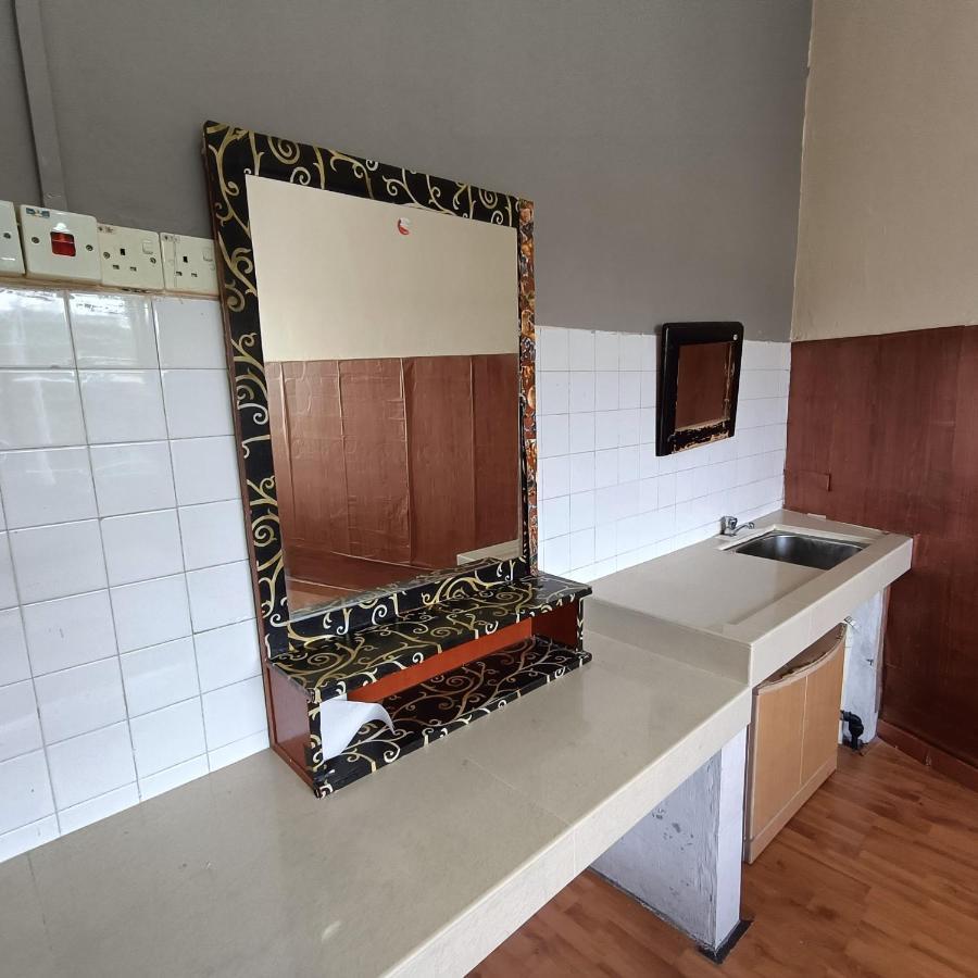 Kota Lodge Guest House Malacca Ngoại thất bức ảnh