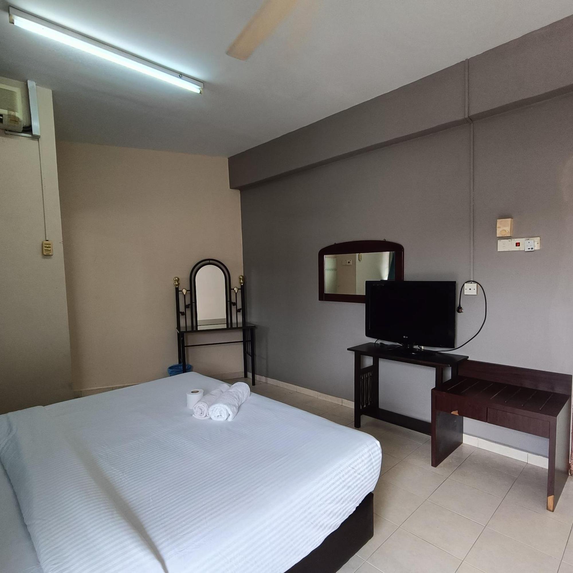 Kota Lodge Guest House Malacca Ngoại thất bức ảnh