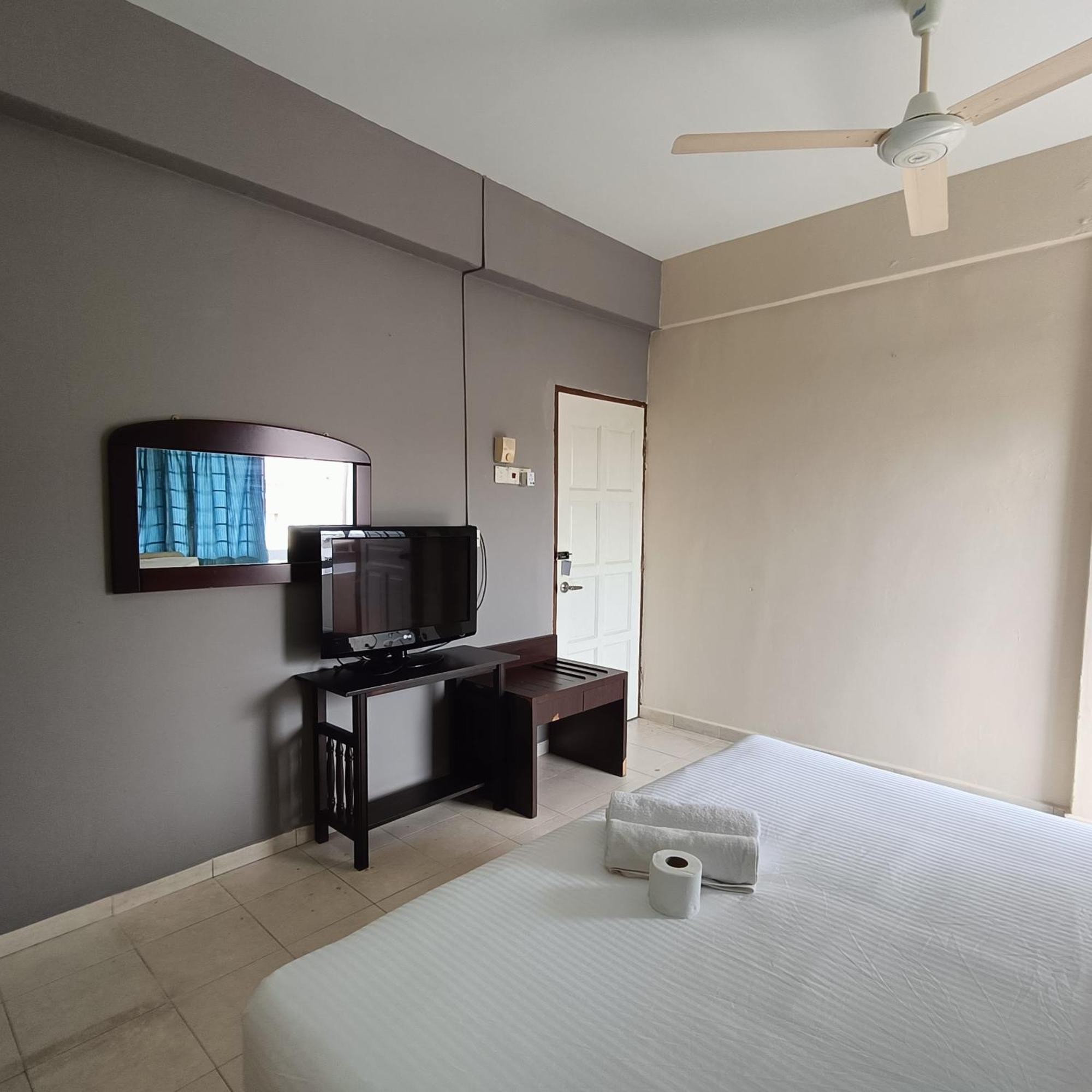 Kota Lodge Guest House Malacca Ngoại thất bức ảnh